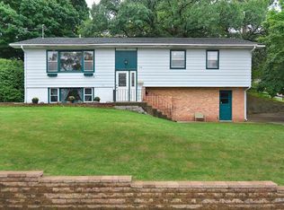 35 1st St SW, Faribault, MN 55021