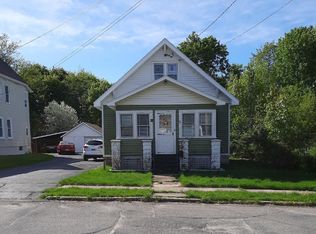 11 Finlay St, Amsterdam, NY 12010