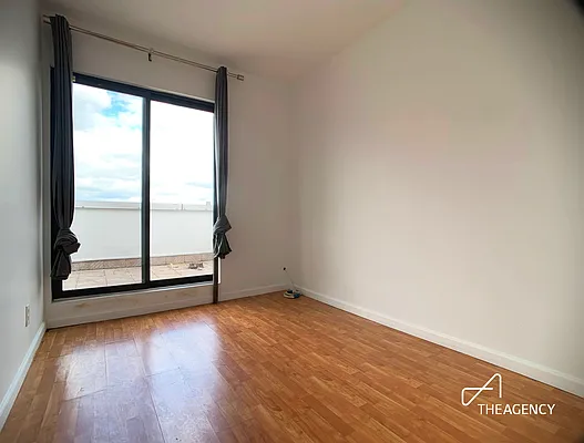 Rented by The Agency | media 16