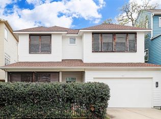 911 Lawrence St, Houston, TX 77008