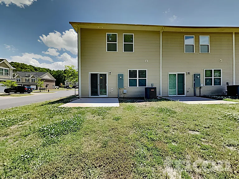 2030 Aragon Ln — Photo 16