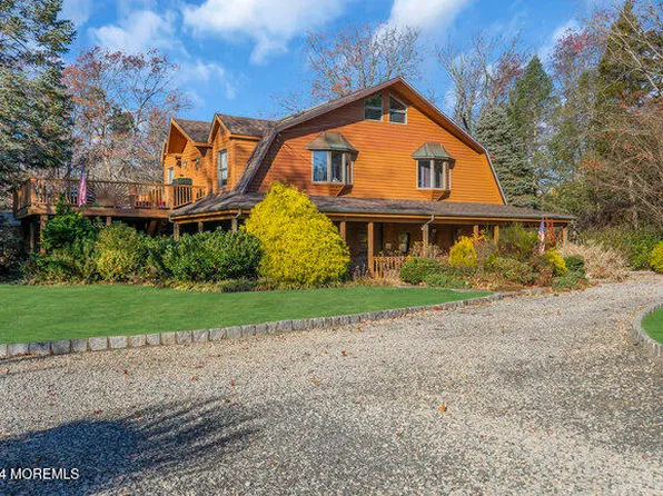 2160 Vermont Avenue, Toms River, NJ 08755