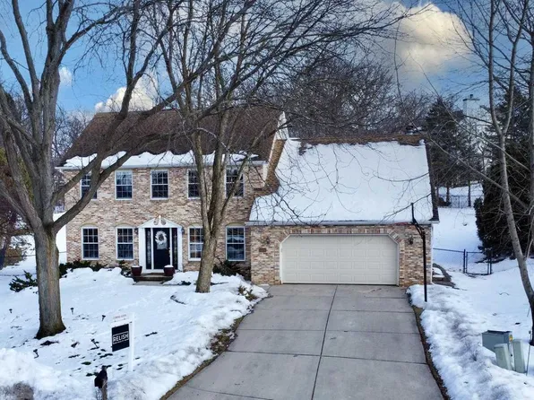 6105 Spring Pond Court, Mcfarland, WI 53558