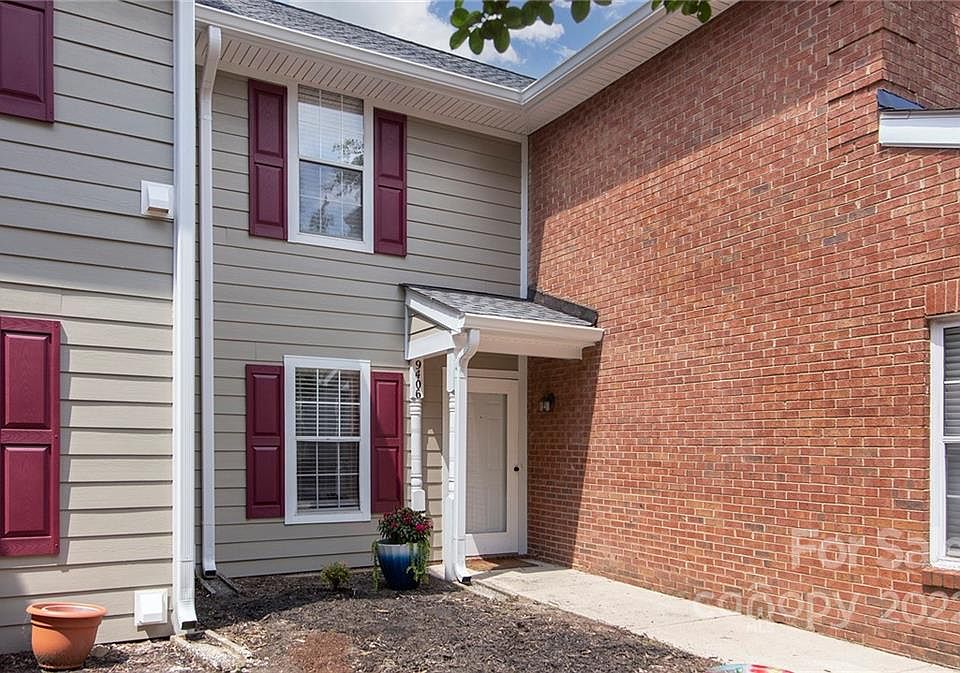 1st image of 9406 S Vicksburg Park Ct