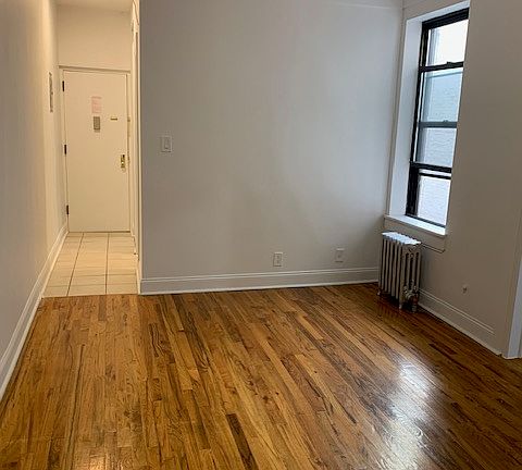 5th image of 31-18 34th St #7