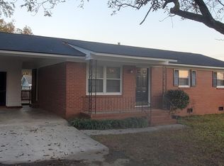 100 Davis Dr, Centerville, GA 31028