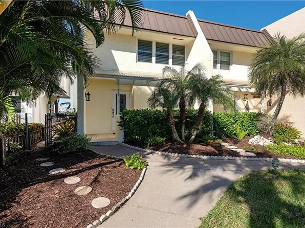 800 River Point DR #207, NAPLES, FL 34102