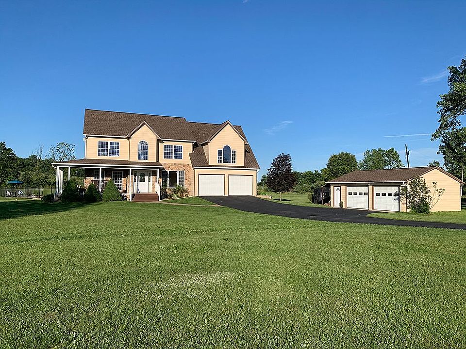 1st image of 597 Tavistock Dr