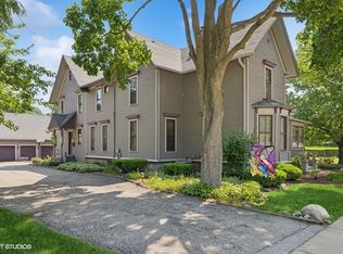 314 Washington St, Algonquin, IL 60102