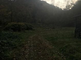 1749 Big Willard Rd, Busy, KY 41723