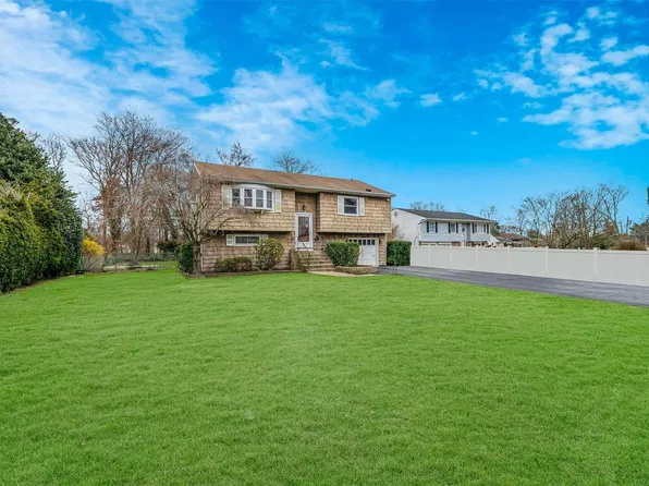 1020B Howells Road, Bay Shore, NY 11706