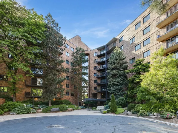 210 W Grant St APT 718, Minneapolis, MN 55403