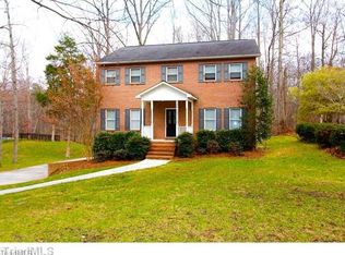 724 La Vale Dr, Clemmons, NC 27012