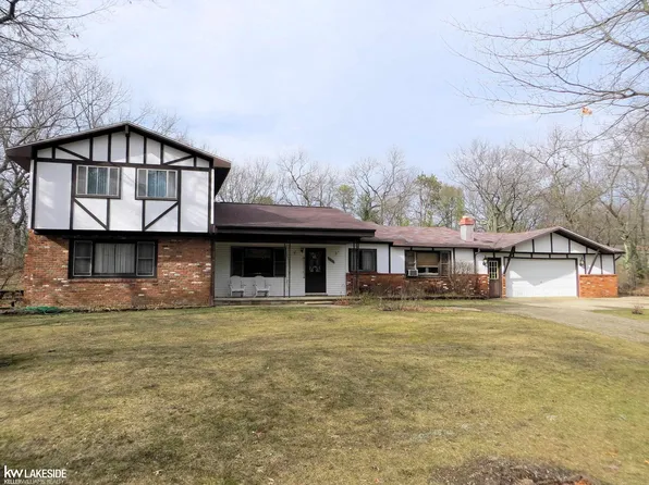 4384 New Sand Rd, Caseville, MI 48725