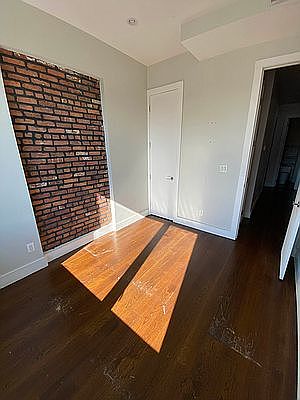 5th image of 15 Troutman St #4FF