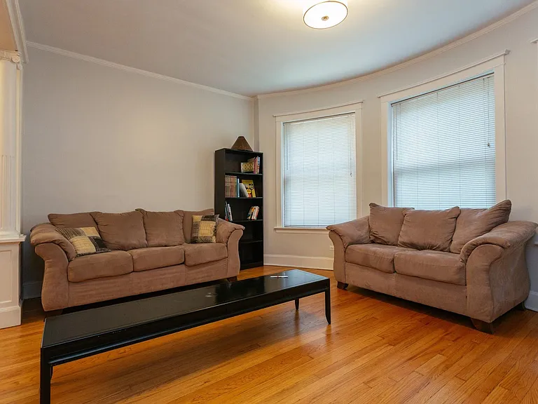 1318 W Cornelia Ave #2 — Photo 14