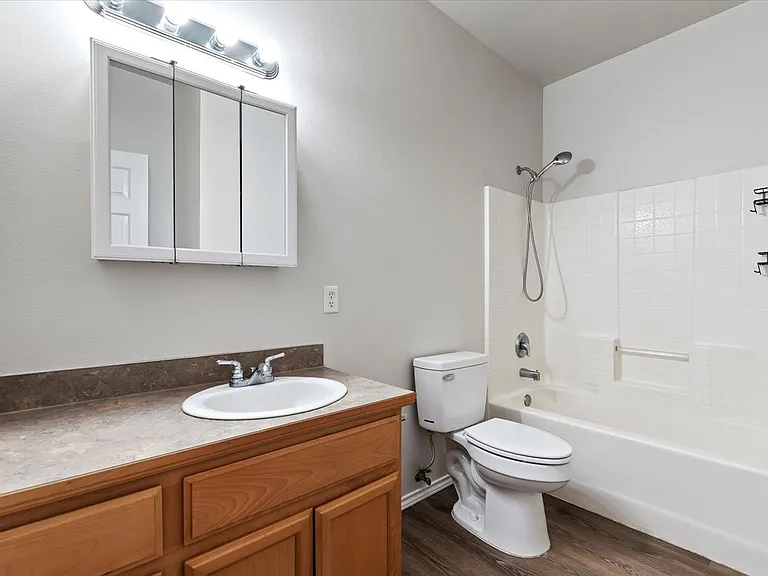 727 Stampede Ct #2A — Photo 18