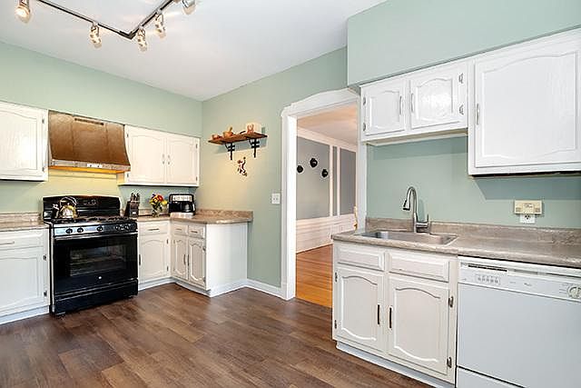 1st image of 40 Washington Blvd APT 3W