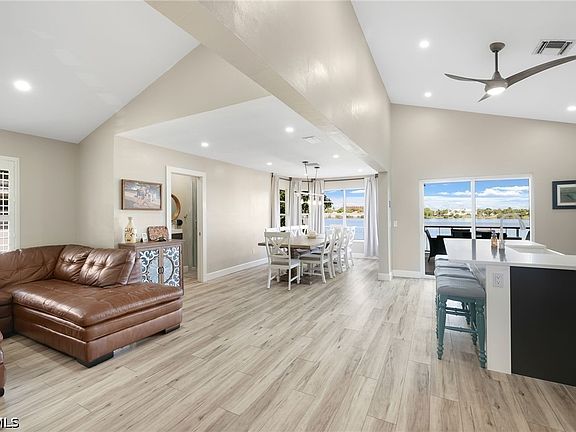 5th image of 5100 Harborage Dr