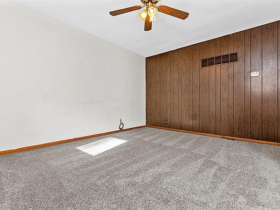 3rd image of 5625 Helen Ave
