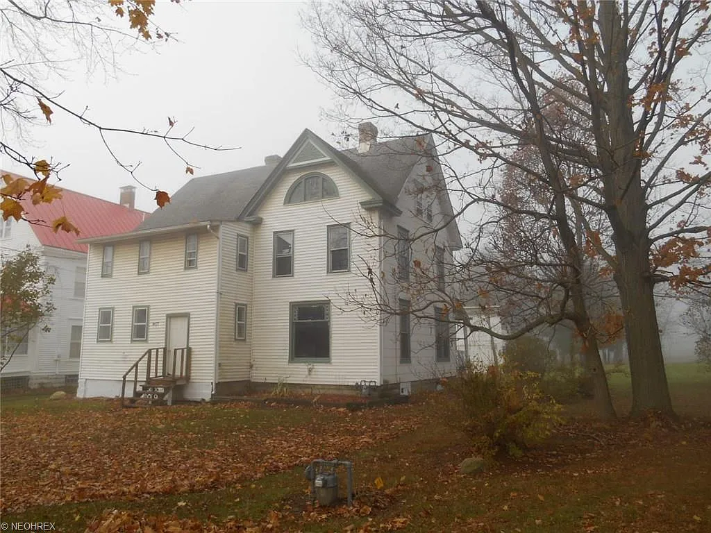 8477 Main St photo 1