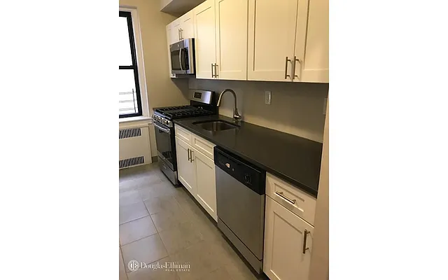 Sold by Douglas Elliman | media 2