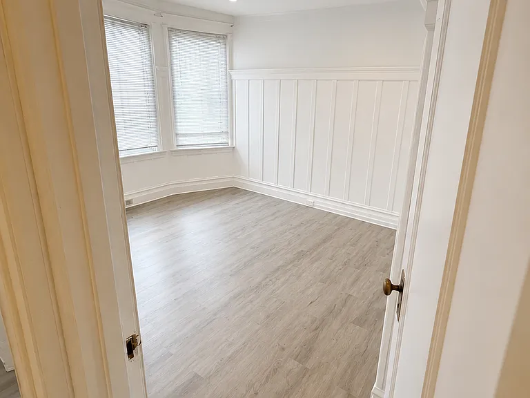 42 Wayne Pl #42 — Photo 2
