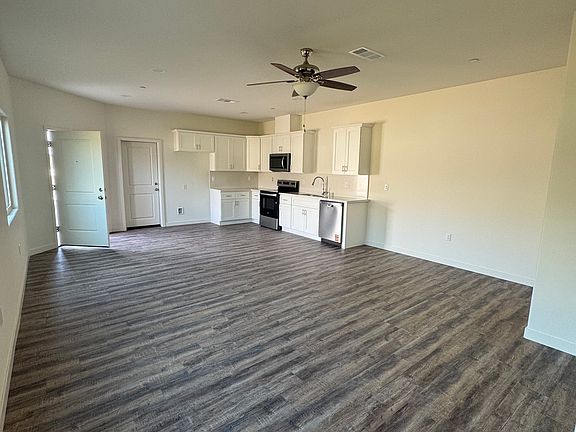 Open kitchen with living room