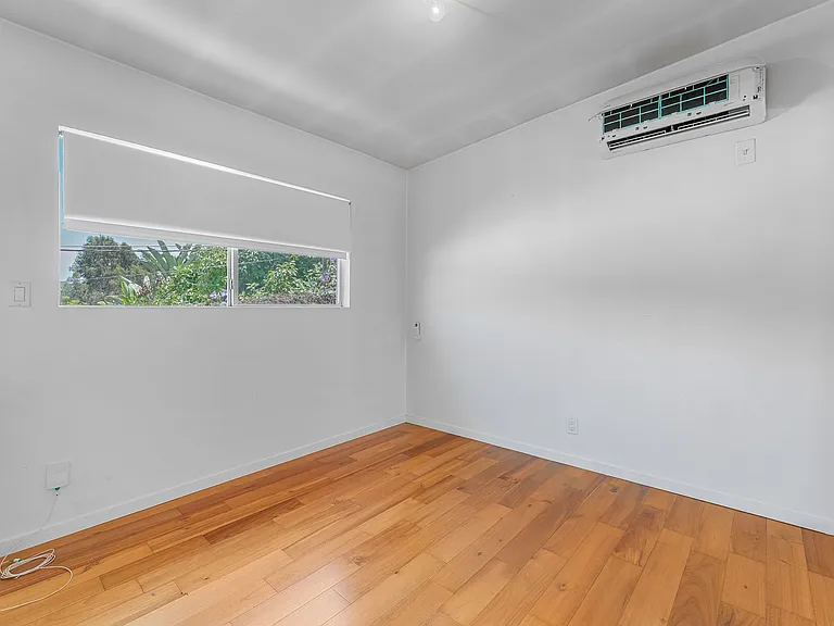 2262 Duane St #2262.5 — Photo 10