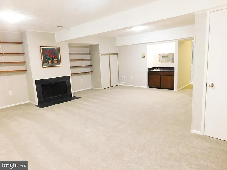 10315 Cherry View Ct — Photo 20