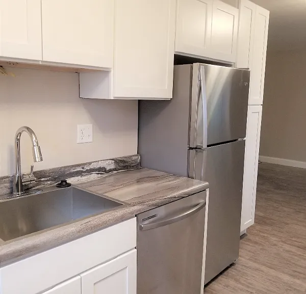 1 Glen Elm Dr #6 — Photo 3