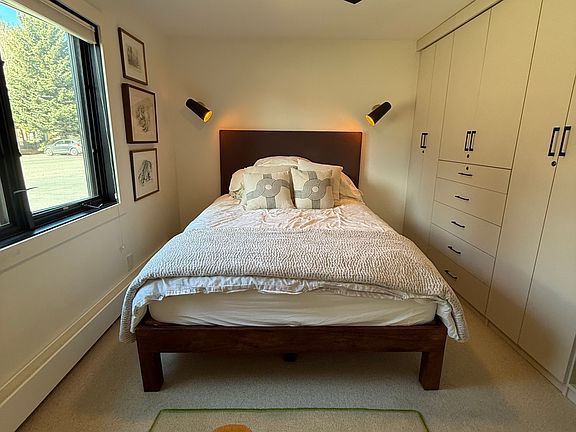 5th image of 280 3rd Ave #25