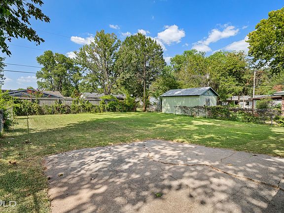 5th image of 4817 Birdwell Ln
