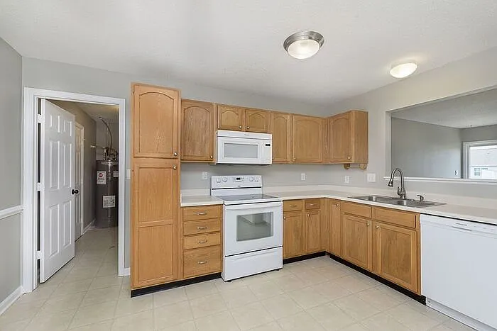 19539 Prairie Crossing Dr — Photo 6