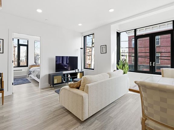 2nd image of 327 Communipaw Ave APT 203