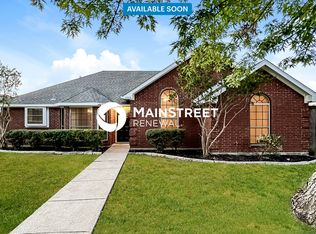 1320 Greenfield Dr, Mesquite, TX 75181