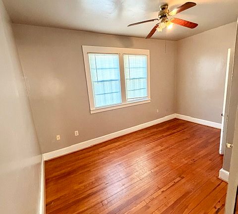 3rd image of 413 N East St #2