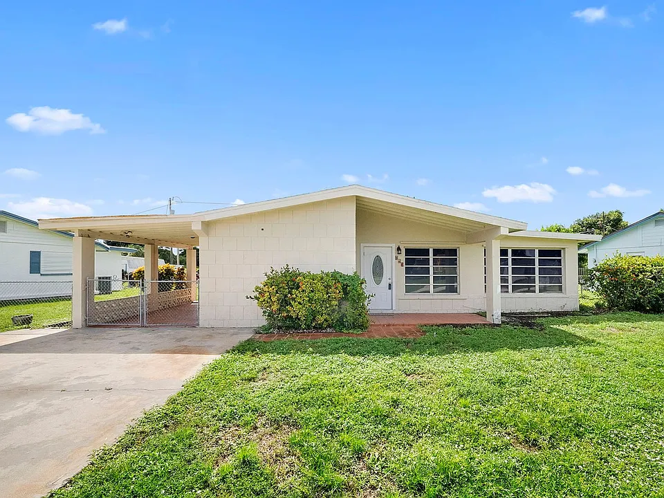 275 Lakeview Dr