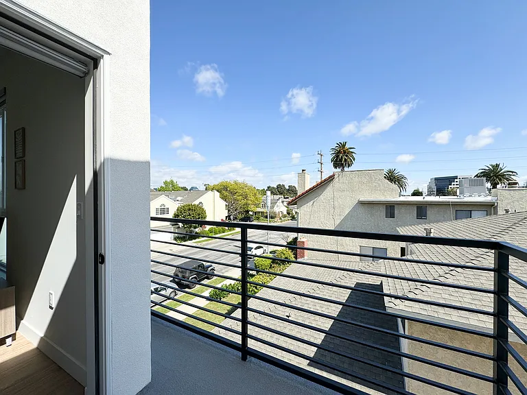 1743 Armacost Ave — Photo 41