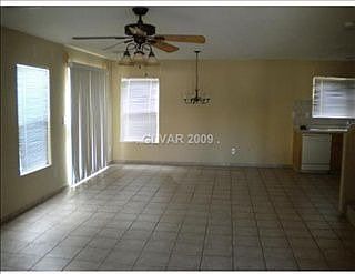 4th image of 1149 Black Cherry St