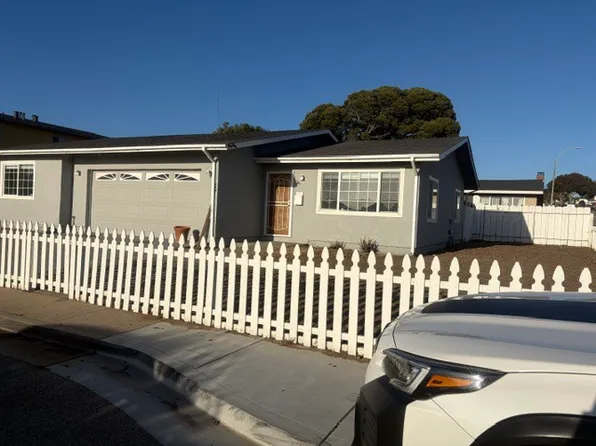 1600 Darwin St, Seaside, CA 93955