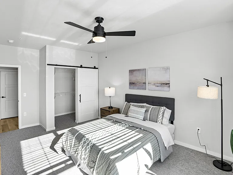 Apex at Verona Bedroom | Apartments