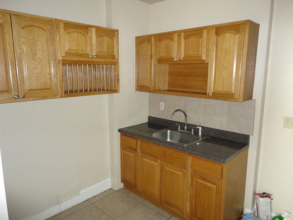 1st image of 53 Cliff St APT 1B