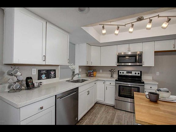 3rd image of 3834 W Carol Ann Way