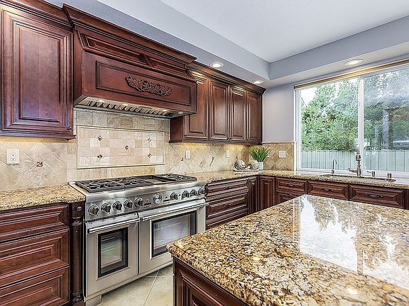 4th image of 8293 Brittany Dr