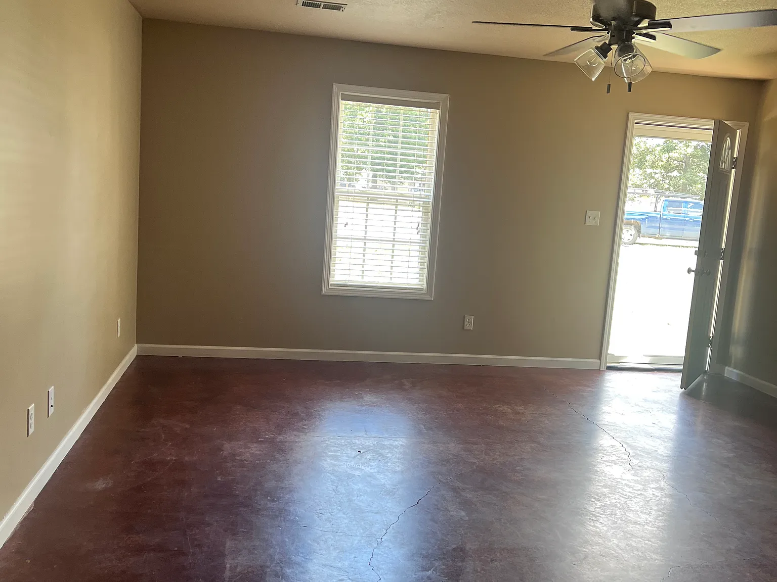 3 bed, 1171 sqft, $1,500 — Photo 4