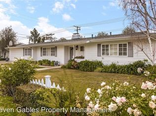 1242 Smoke Tree Ln, Santa Ana, CA 92705