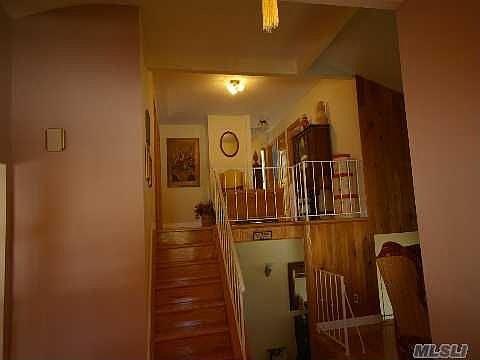 4th image of 7 Starling Ct
