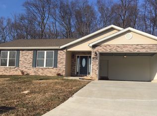 4864 Parkside Ct, Jackson, MO 63755