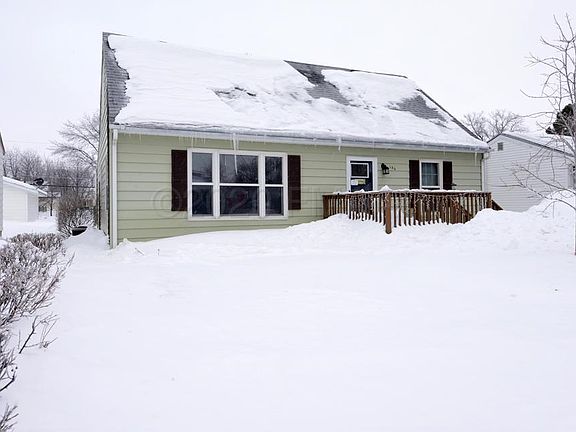 2nd image of 106 5th Ave E